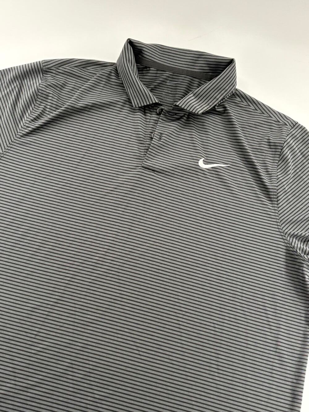 Nike Dri-Fit Mens XL Golf Polo Gray Black Striped EUC